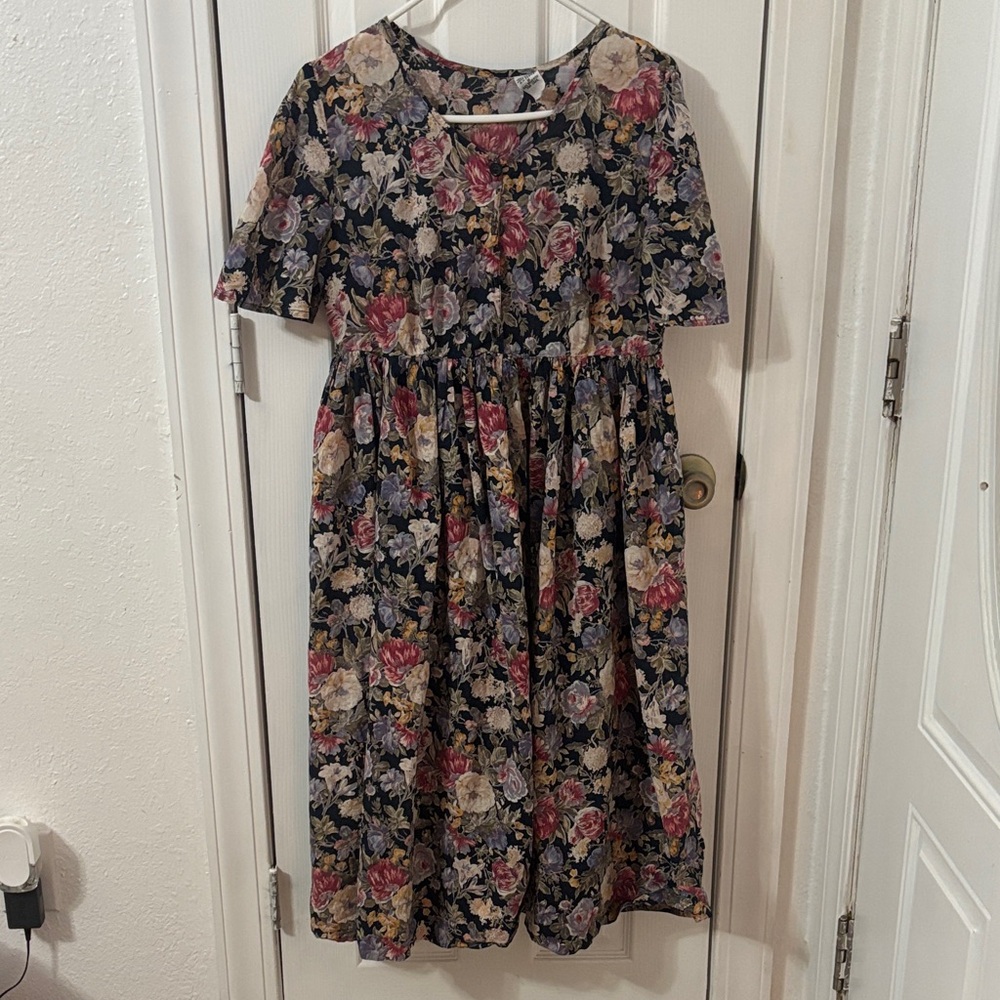 Elegant Floral Women's Dress - Multicolor